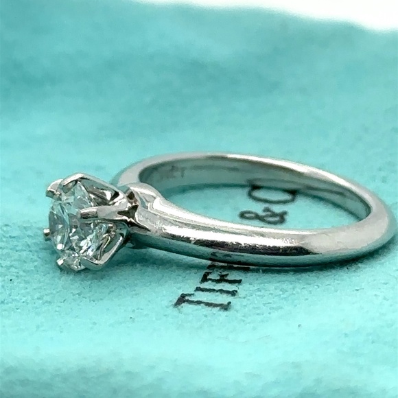 Tiffany & Co Engagement Ring 0.94ct - Picture 9 of 14